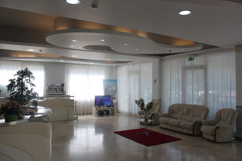 רימיני Hotel Marittima מראה חיצוני תמונה